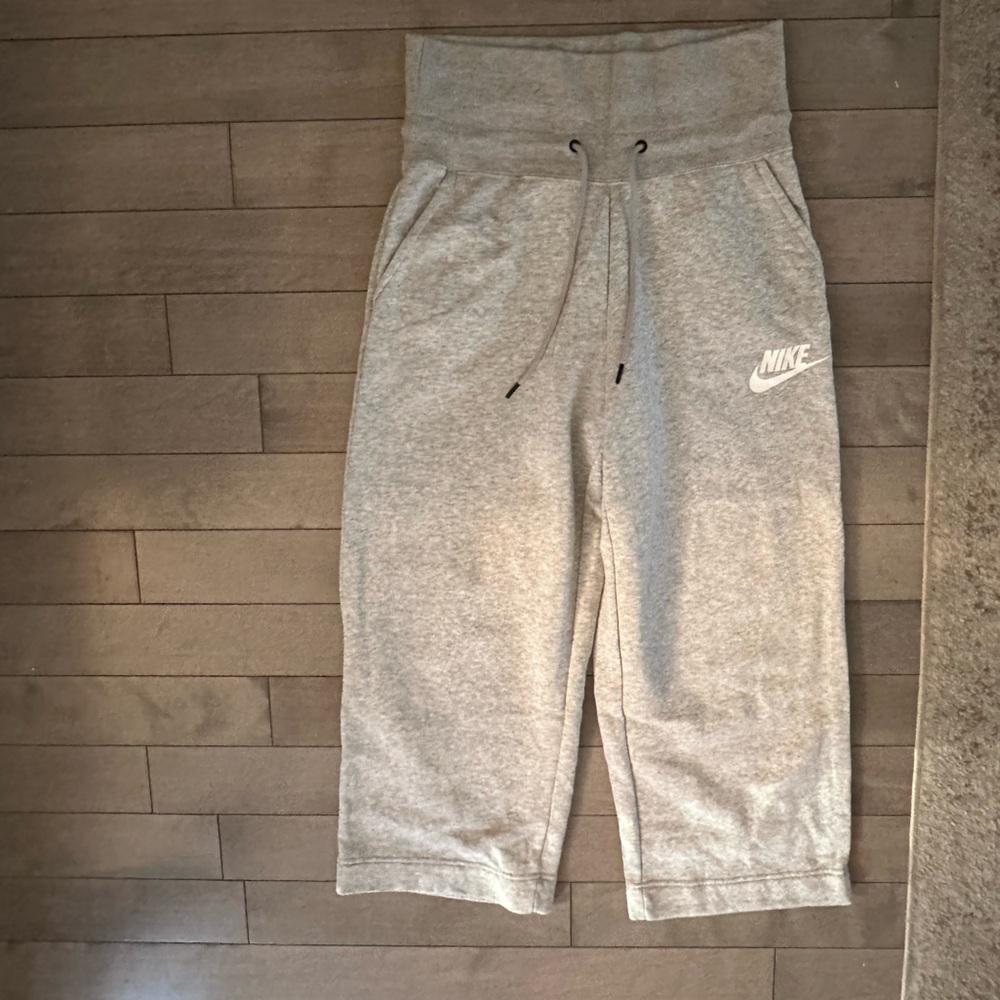 Nike Light Gray Jogger Sweatpants with White Logo